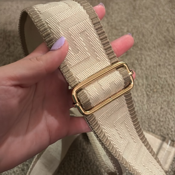 Adjustable purse strap - Picture 4 of 4